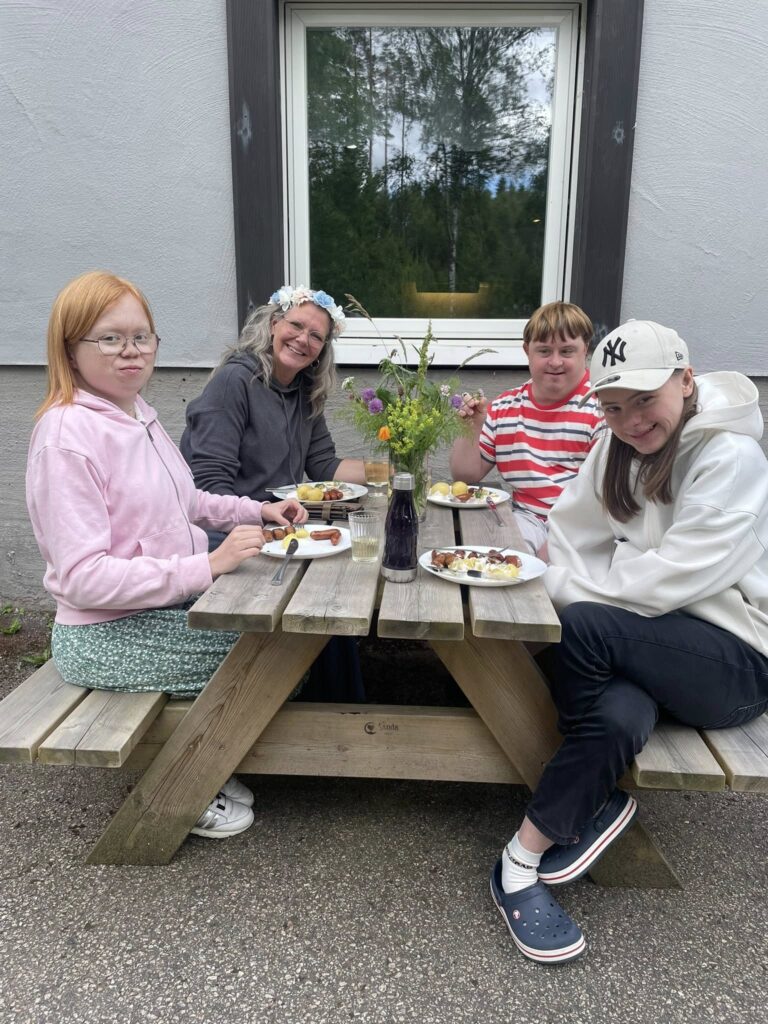 509366568_1098279632347571_3995474054646079482_n